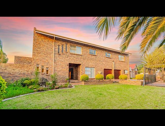 4 BEDROOM HOUSE FOR SALE IN VERWOERDPARK